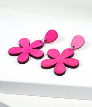 Load image into Gallery viewer, 1960s Style Fuchsia Floral Drop Earrings
