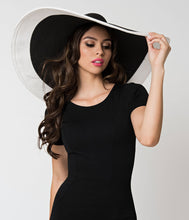 Load image into Gallery viewer, Black &amp; White Color Block Woven Sun Hat with Tie
